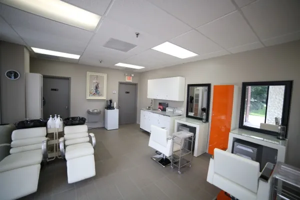 Inside KND Salon
